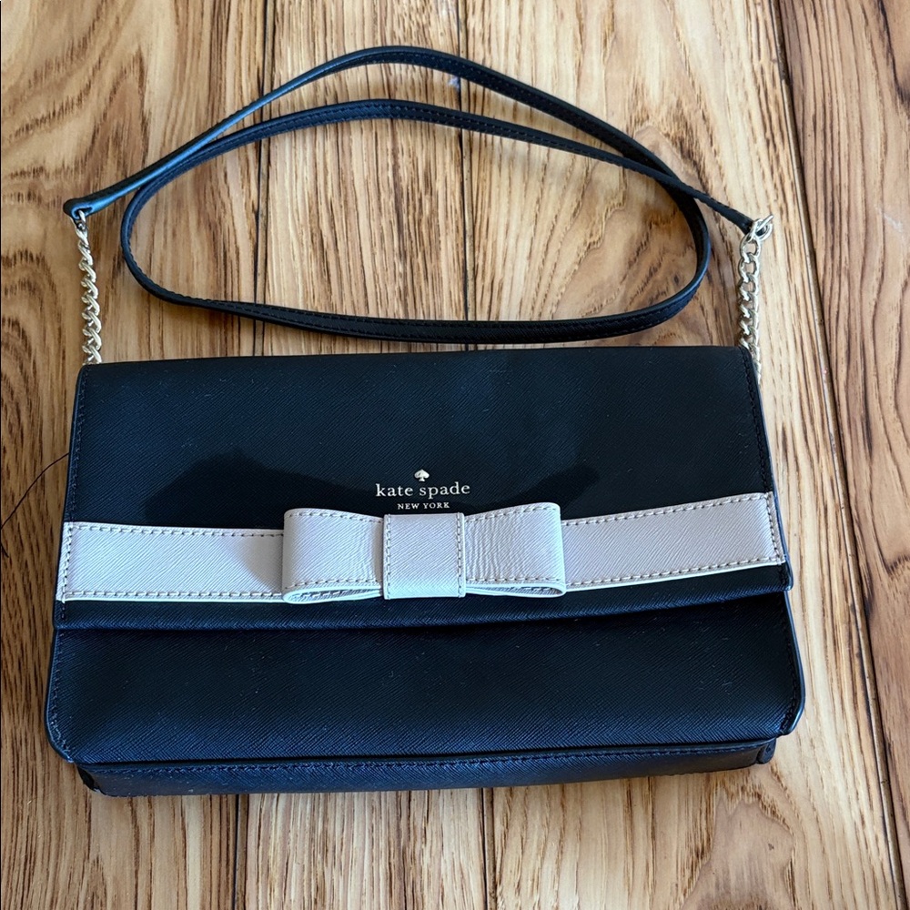 Kate Spade Black and Cream Shoulder Bag with Bow - Picture 2 of 9